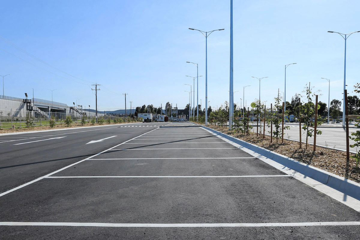View of the Cardinia Road Rail road with side plantings